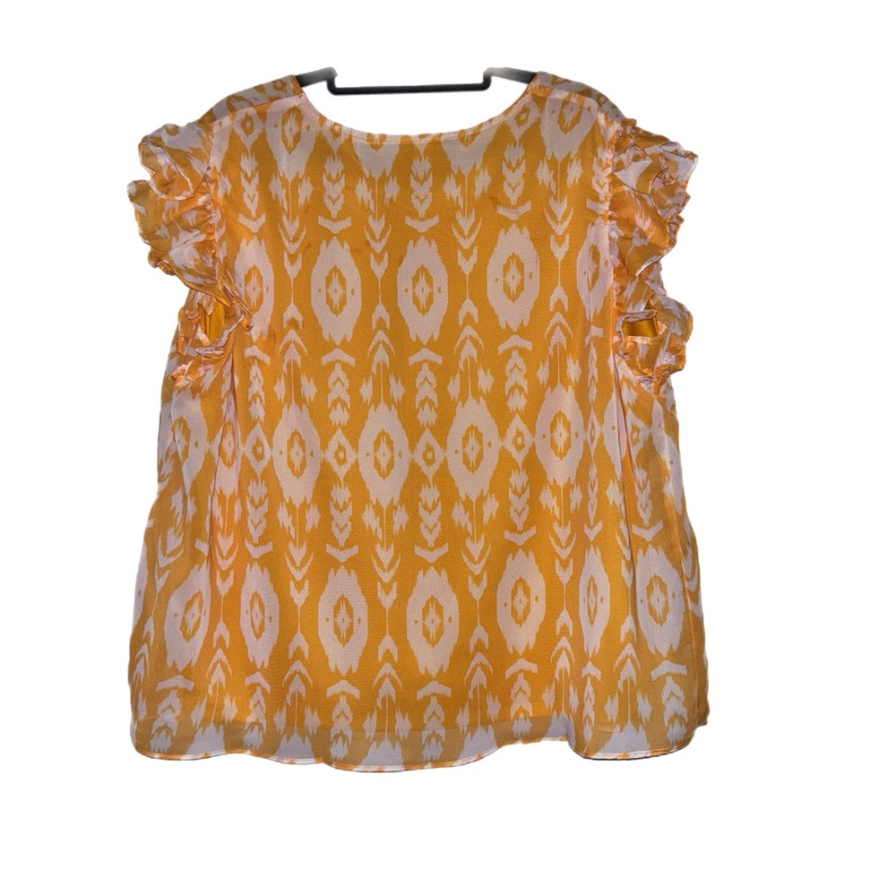 Chic Yellow Patterned Blouse with Ruffled Sleeves - Picture 3 of 8
